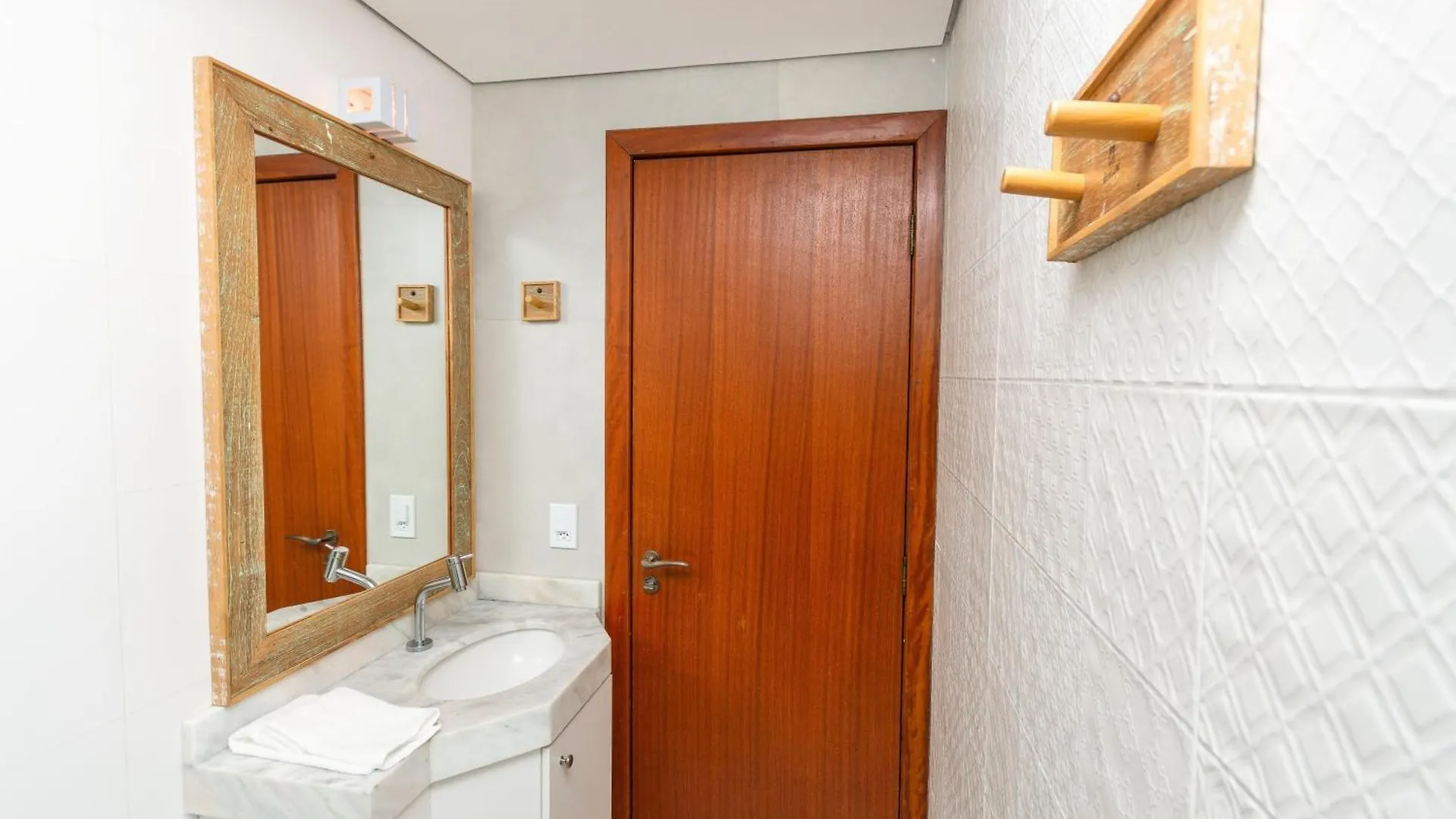 Conforto&Estilo Em Area Nobre Nos Ingleses Vt8685 Florianopolis 0*,  Brazil